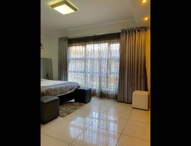 2 BEDROOM APARTMENT FOR SALE IN MORNINGSIDE